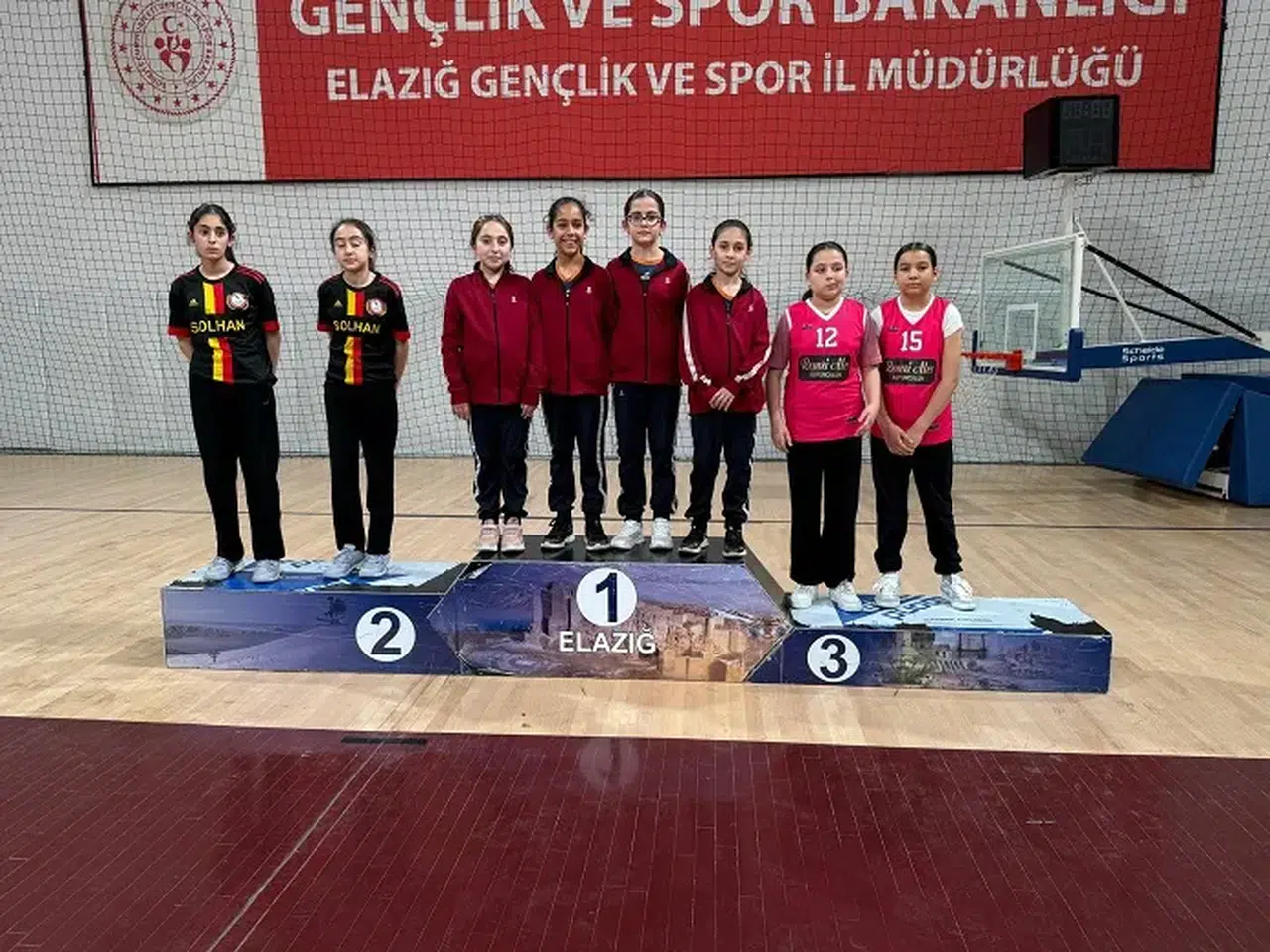 Yavuz Selim Ortaokulu Masa Tenisinde Bölge Üçüncüsü Oldu