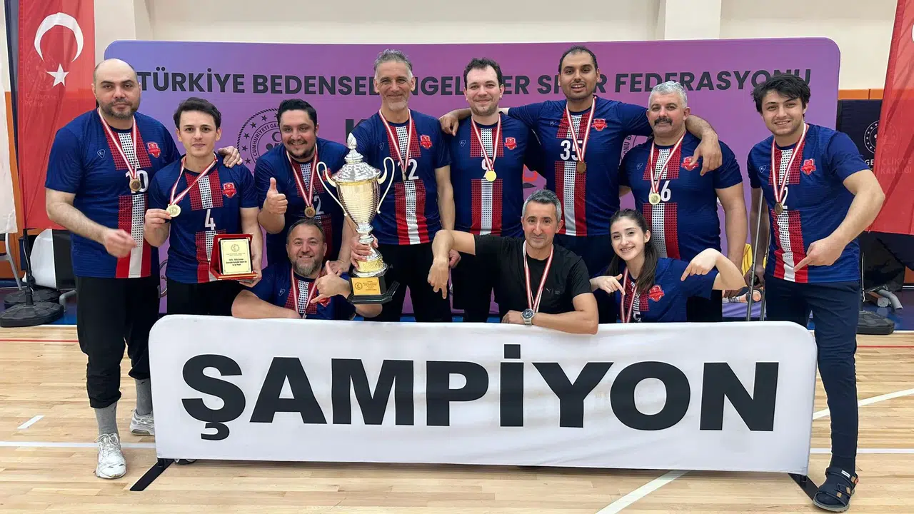 Kahramanmaraş Oturarak Voleybol Takımı Süper Lig'de Destan Yazdı