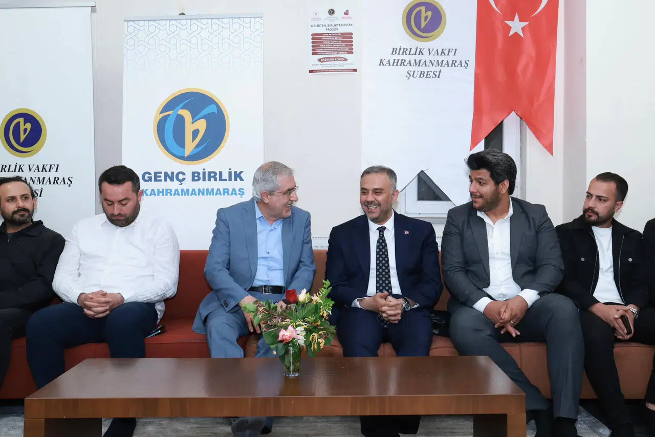 Başkan Toptaş Gençlerle Bir Araya Geldi