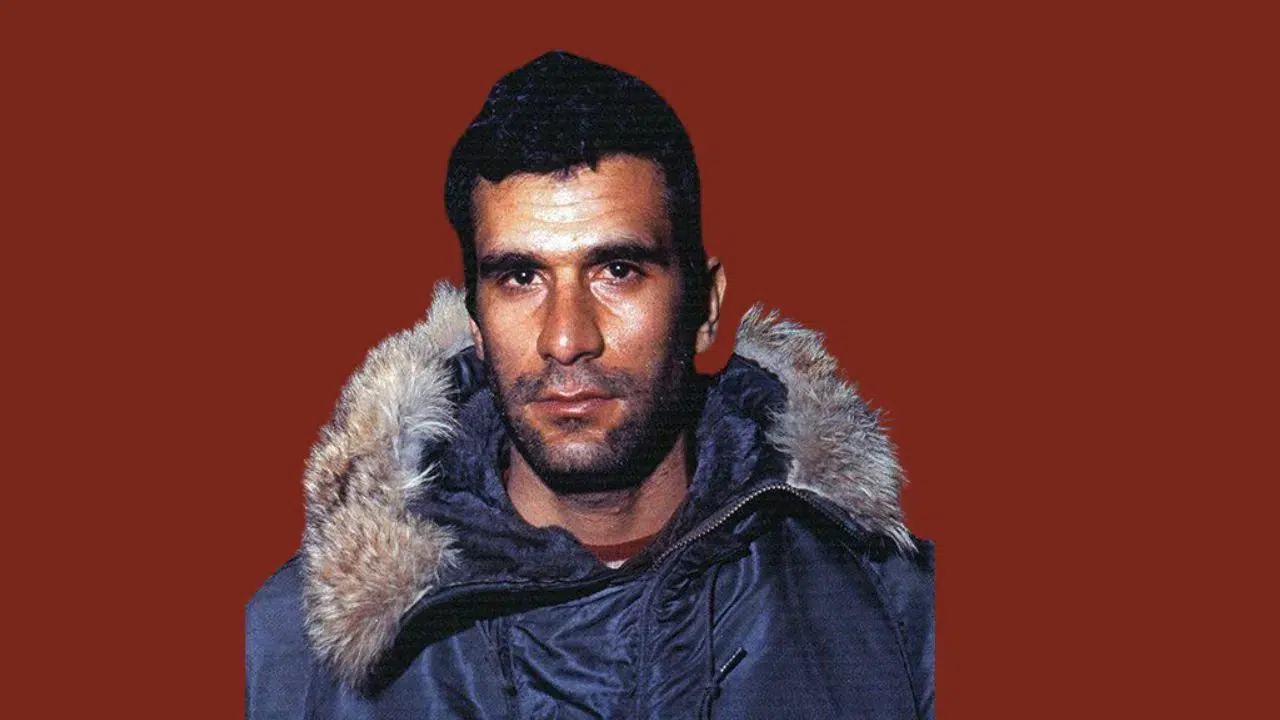 Deniz Gezmiş neden asıldı? Deniz Gezmiş'in biyografisi, memleketi, siyasi hayatı ve yaşamı