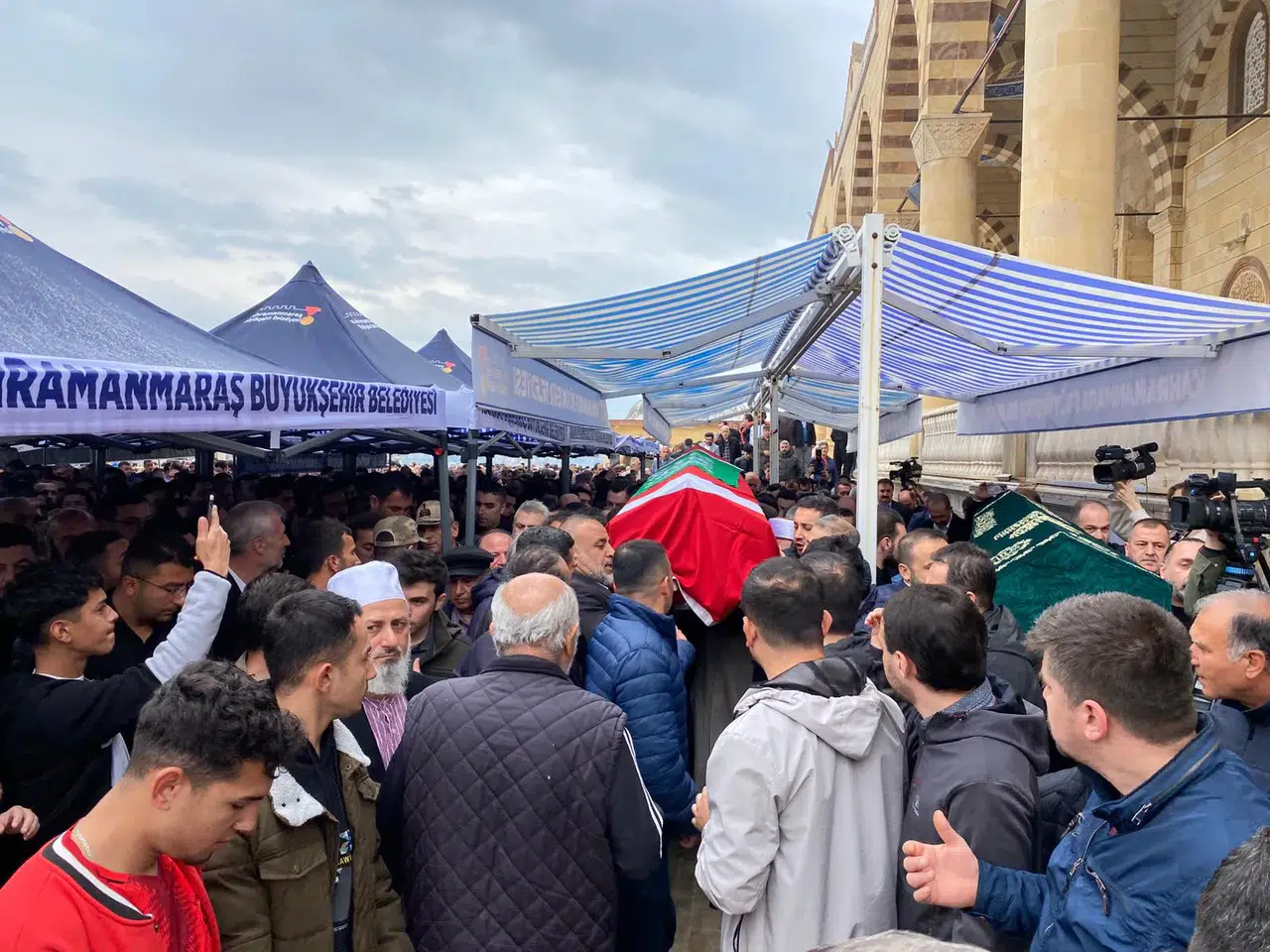 Kahramanmaraş Almina’yı uğurluyor! Cenaze namazı kılındı