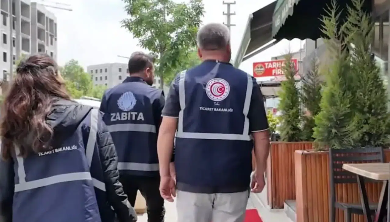 İlçede Raf ve Kasa Fiyatları İncelendi