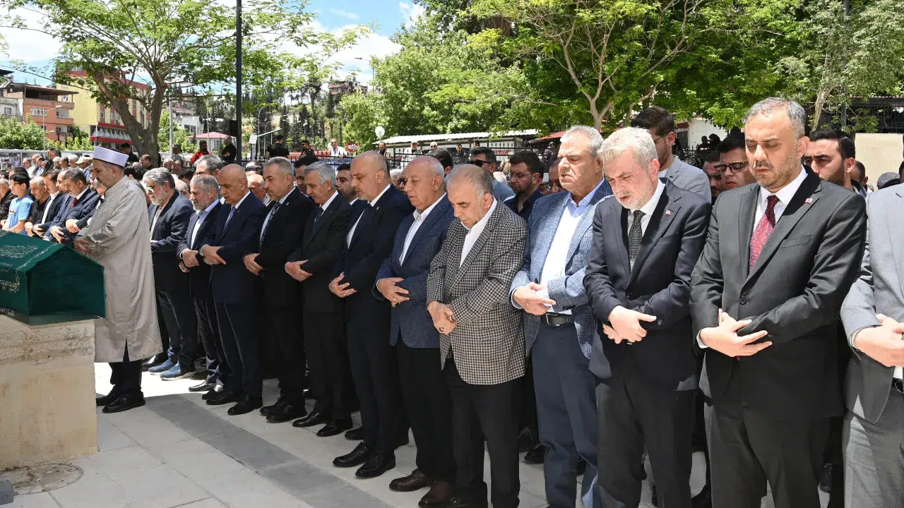 Başkan Görgel, Merhum Hacı Ali Özal'ın Cenaze Törenine İştirak Etti
