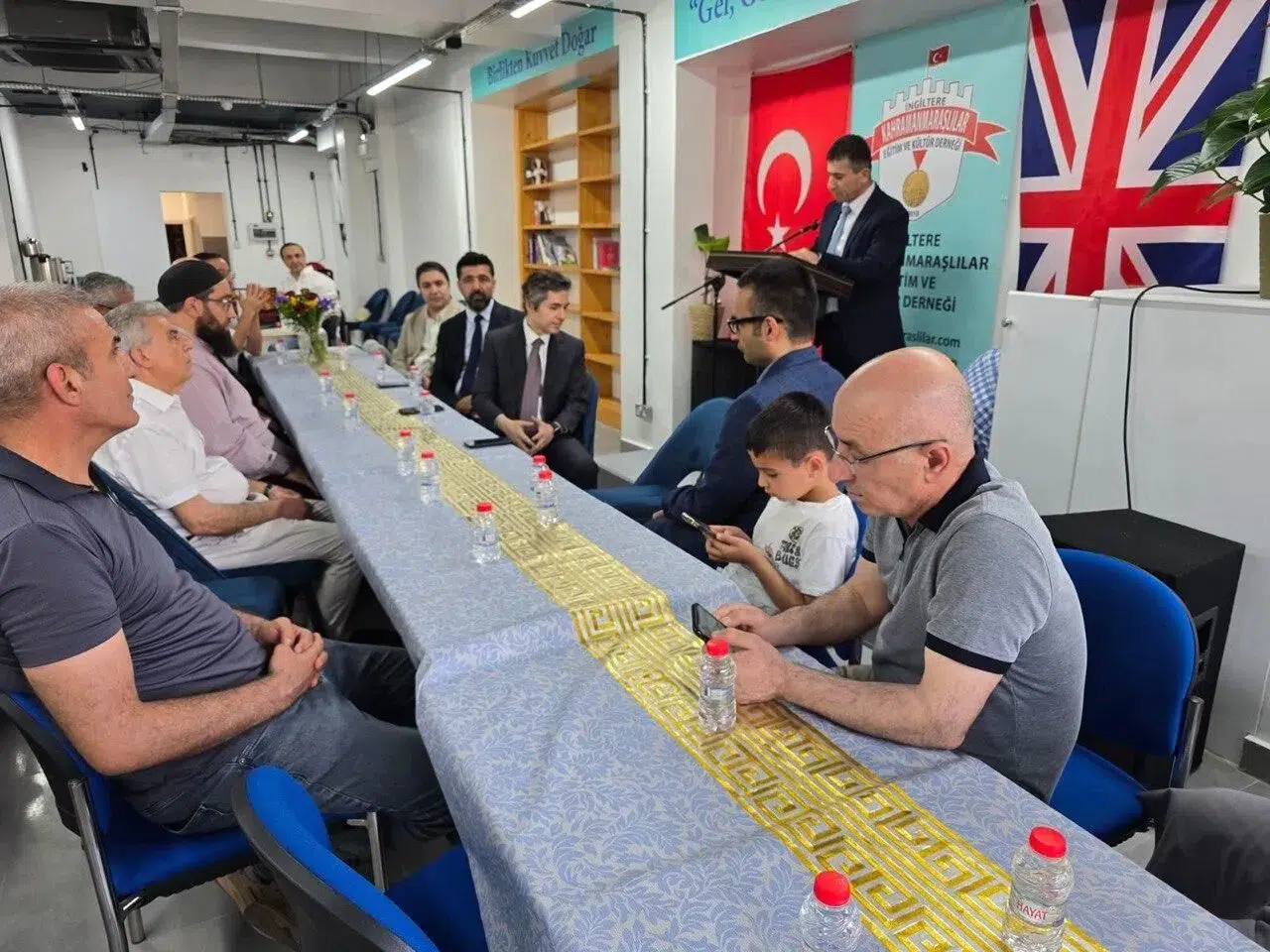 Londra'da Gurbetçilerden Bayramlaşma Buluşması