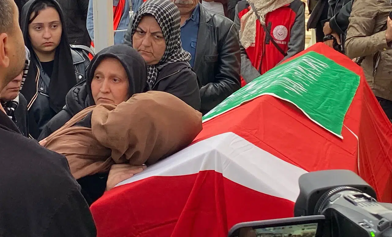 Almina Ağaoğlu Dualarla Toprağa Verildi