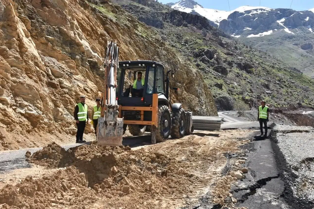 Mereto Dağı Yolu'nda Yenileme Çalışmaları Hayata Geçti