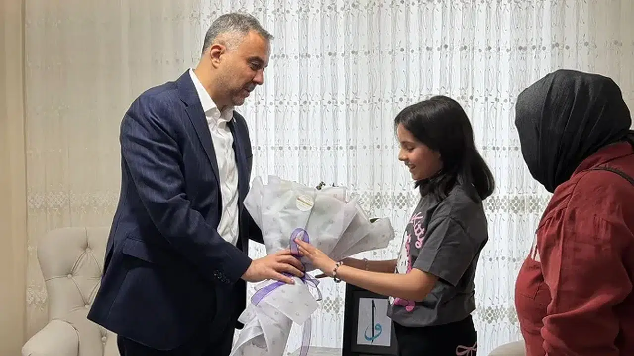 Öğretmen Ayla Kara’nın Ailesine ve Yaralı Öğrencilere Ziyaret