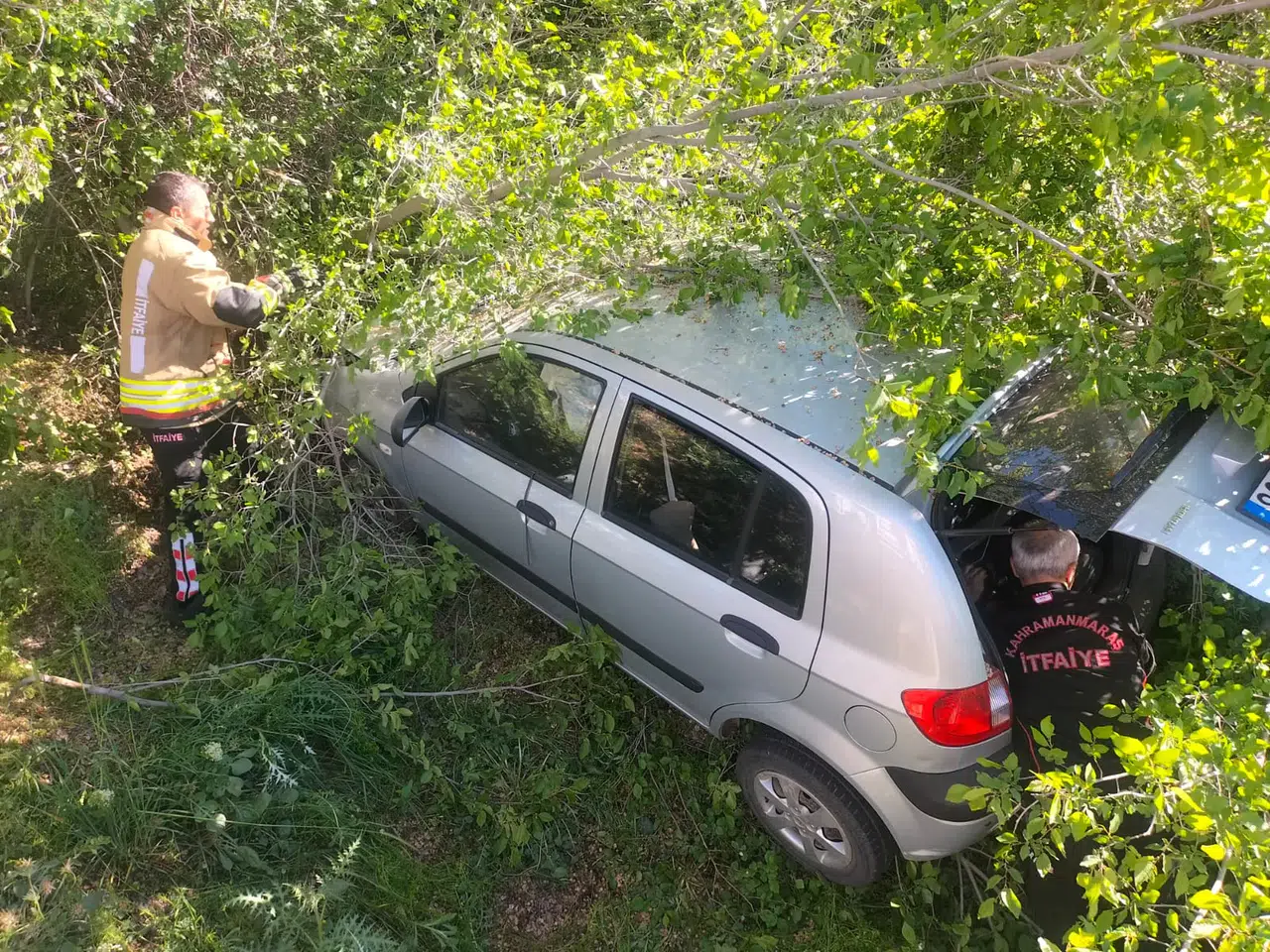 Afşin'de Bayram Günü Trafik Kazası: 4 Yaralı