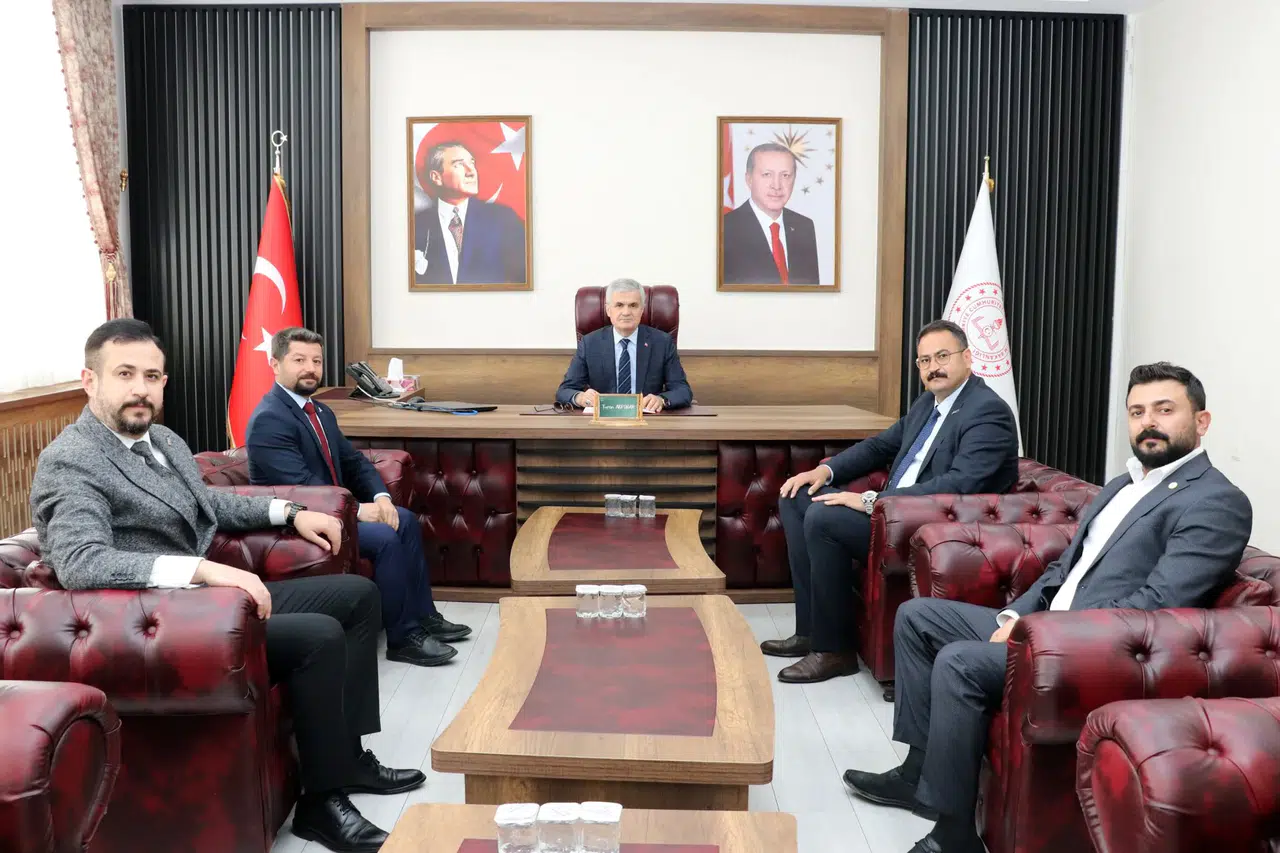 Turan Akpınar'dan Eğitim-İş Sendikasına Kabul