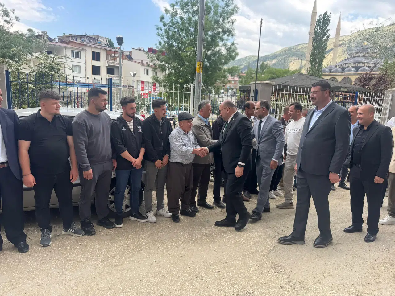 Milletvekili Şahin’den Çağlayancerit’e Bayram Ziyareti