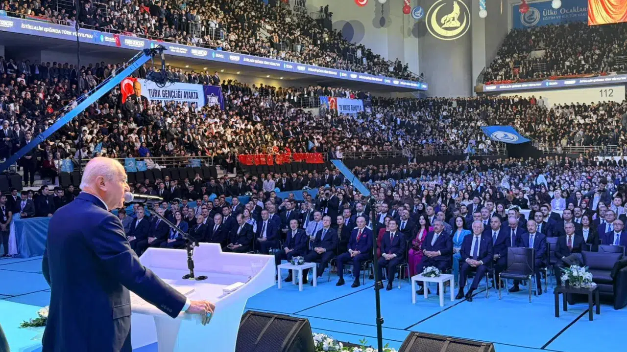 Bahçeli: "Türkiye Yüzyılı'nın Garantisi Türk Gençliğidir" Başlıklı Açıklama Yaptı!