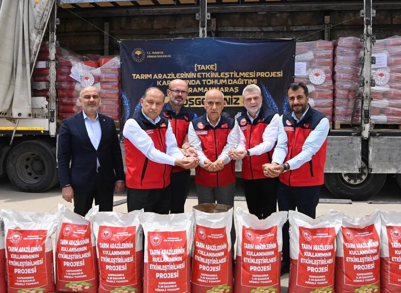 Kahramanmaraş'ta 120 üreticiye 47 ton yerli soya tohumu desteği sağlandı