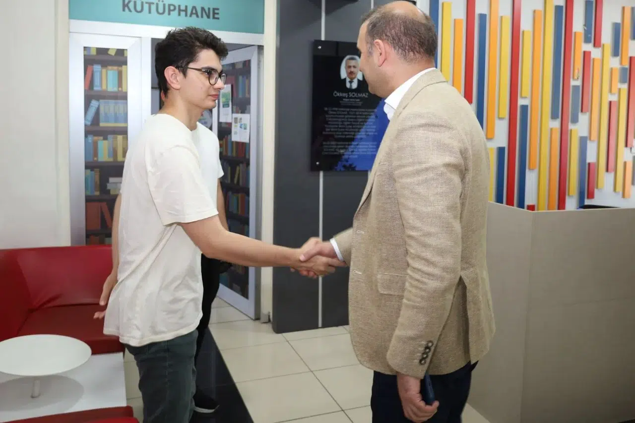 Gençlik ve Spor İl Müdürü Özdemir Mezun Gönüllü Gençlerle Buluştu