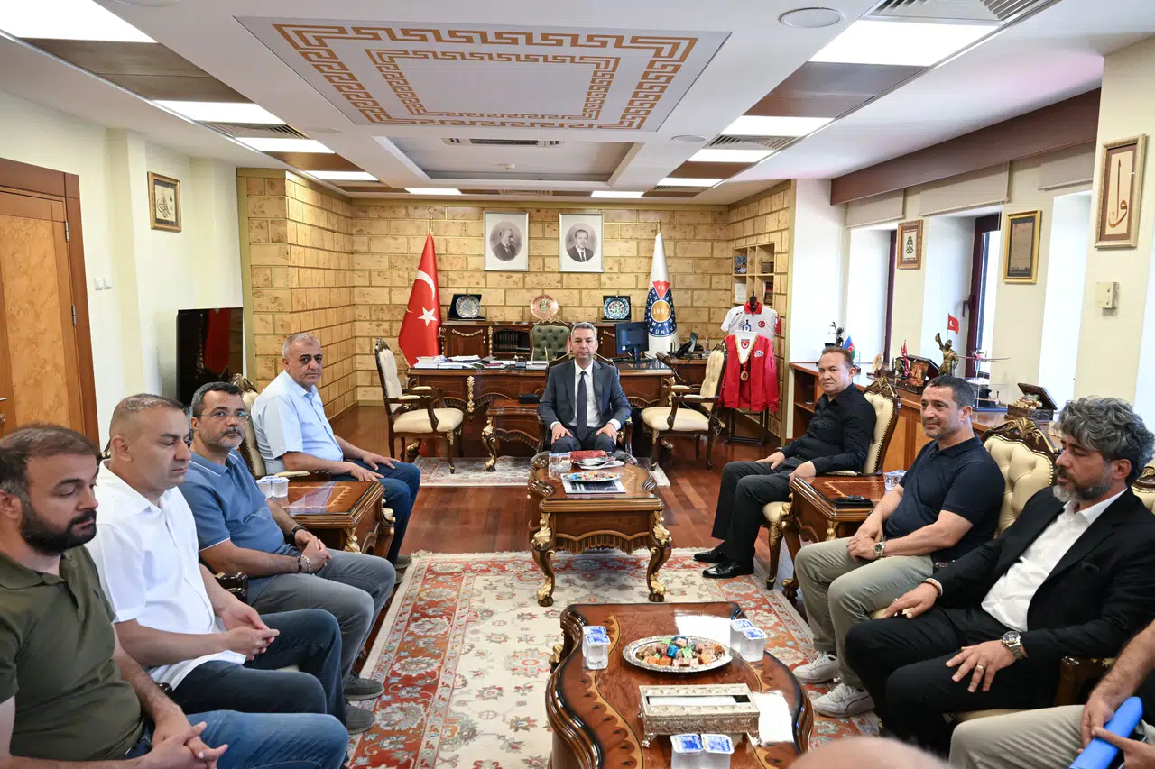 Şehit öğretmen Ayla Kara ve öğrenciler anıldı, birlik ve dayanışma vurgulandı