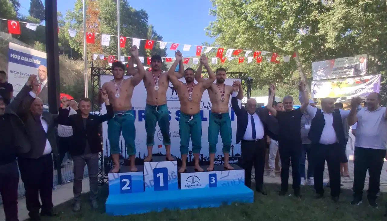 23. Geleneksel Dereköy Güreşleri'nin Başpehlivanı Mehmet Emin Demir Oldu