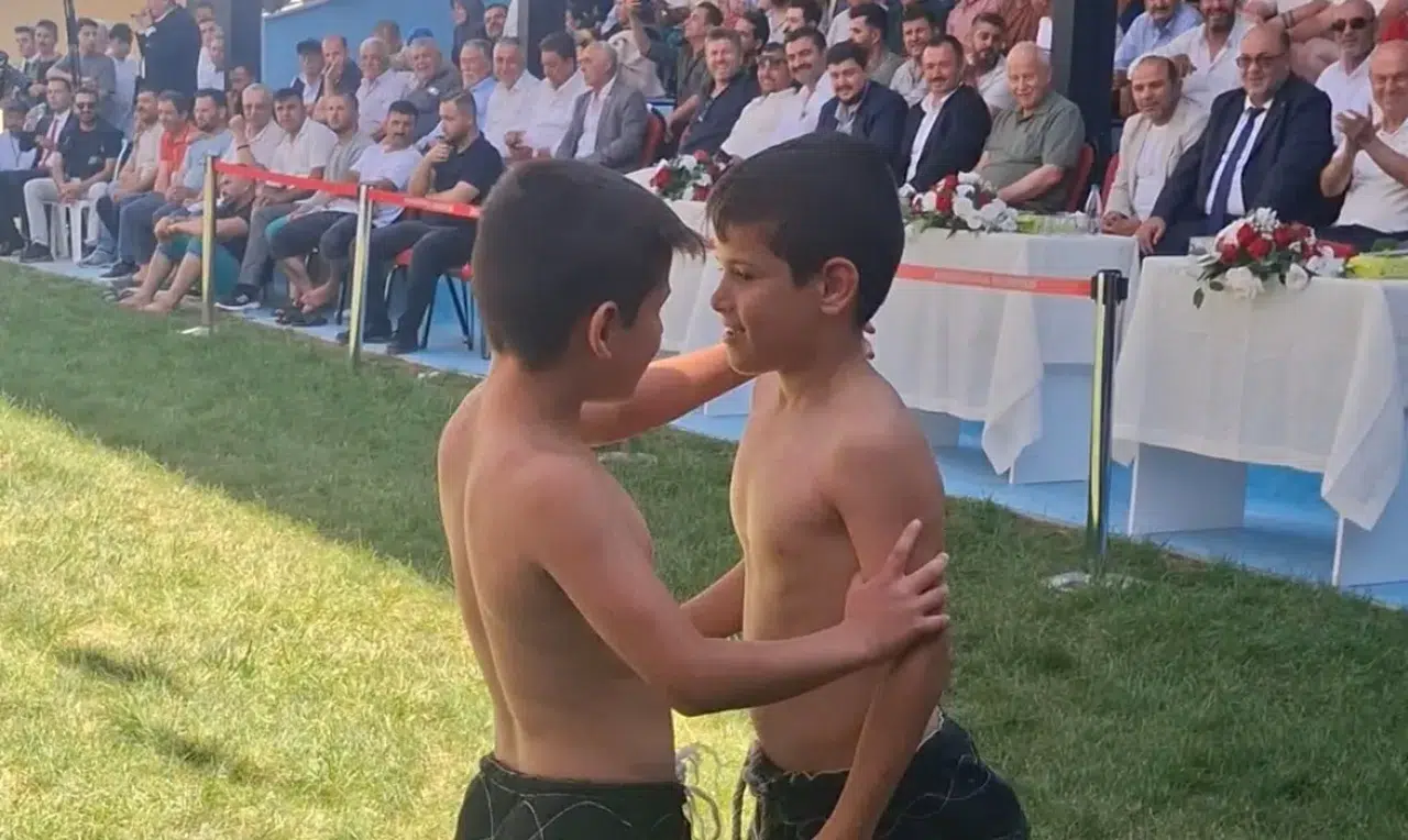 Dereköy Er Meydanında Kazanan Kardeşlik Oldu