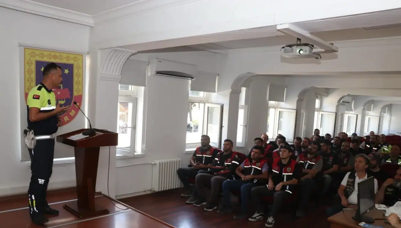 Kahramanmaraş’ta Motosiklet Sürücülerine Güvenli Sürüş Eğitimi