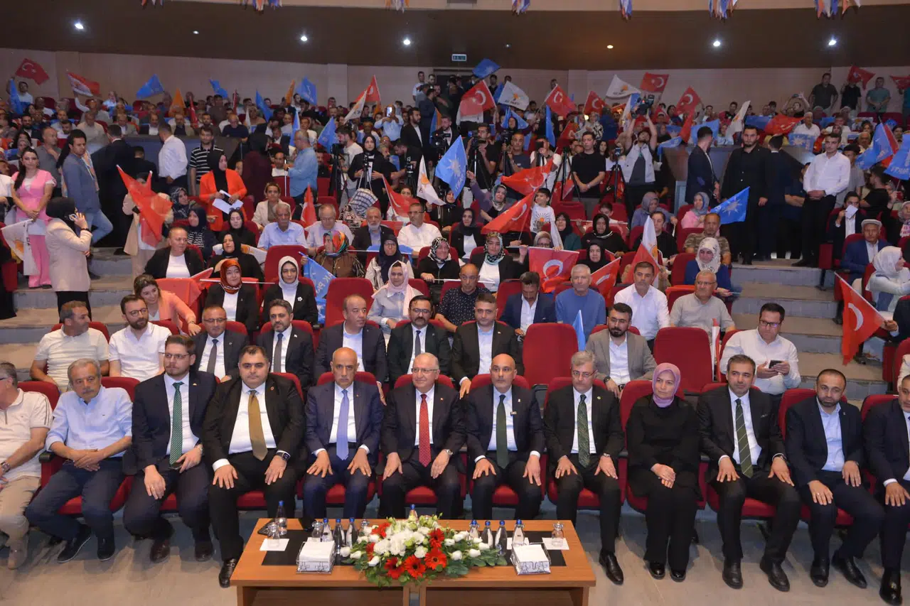 Kahramanmaraş'ta Bakan Güler'in Katılımıyla AK Parti Danışma Meclisi Toplandı