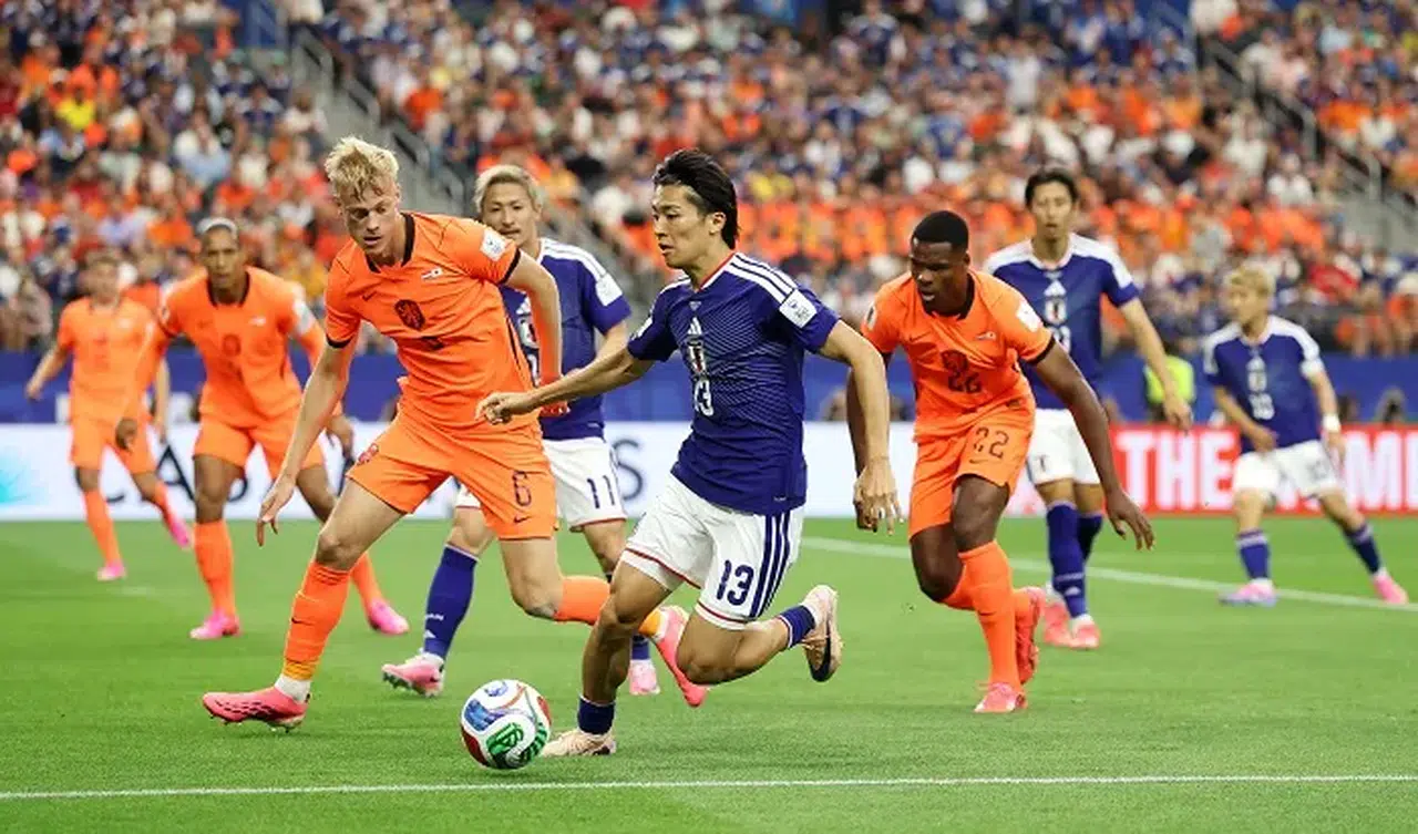 Japonya-Hollanda Maçı İlk Yarıda Dengeli Geçiyor