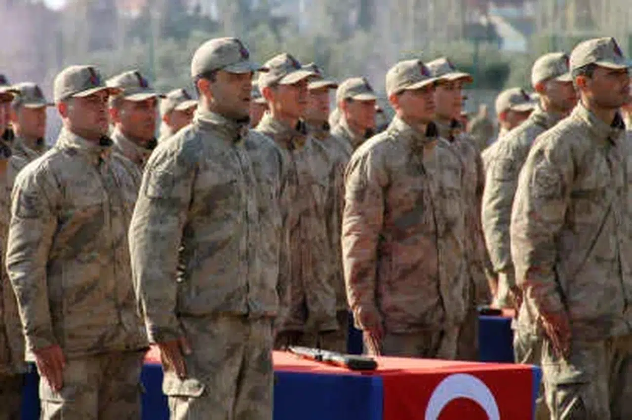 Uzman Erbaşlara Kamuda Yüzde 10 Kontenjan Geliyor
