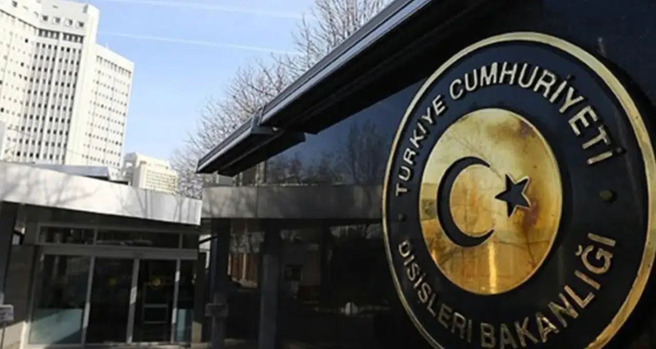 Karadeniz'de Türk Gemisine Saldırı: 2 Türk Yaralı!