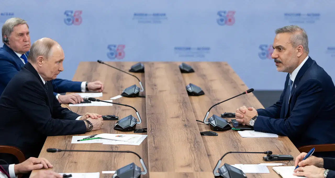 Dışişleri Bakanı Fidan, Putin ile Kazan'da Bir Araya Geldi