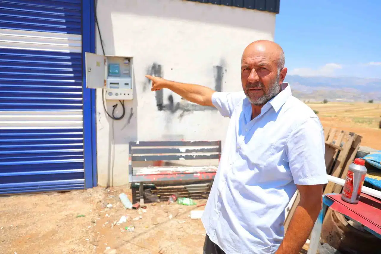 Elektrik Kesintisi Besiciyi Mağdur Etti