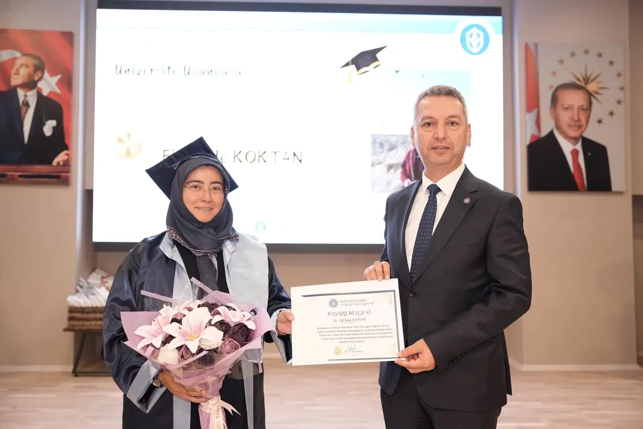 KSÜ Rektörü Okumuş, İstiklal Üniversitesi Mezuniyetinde