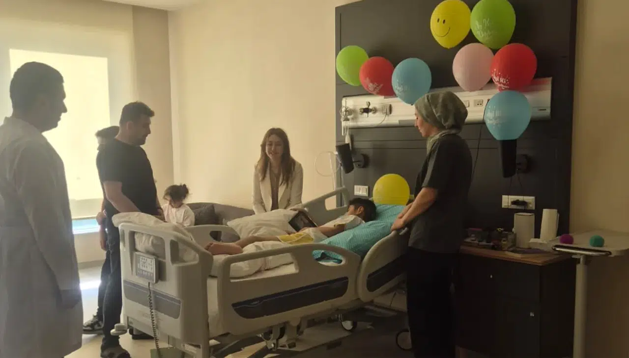 Vekil Karakoç'tan Tunahan'a Doğum Günü Ziyareti