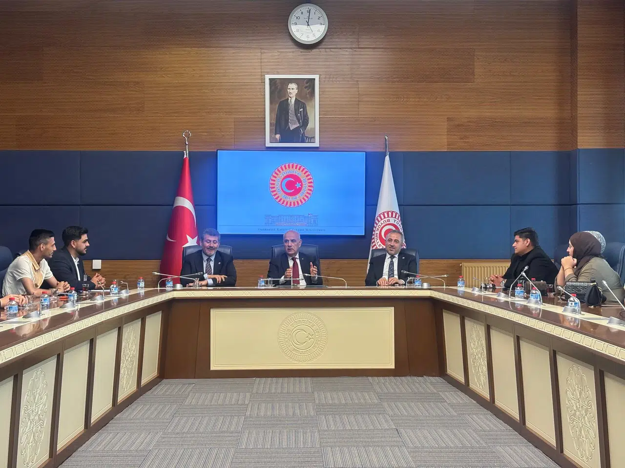 Vahit Kirişci KSÜ'lü Öğrencileri TBMM'de Ağırladı