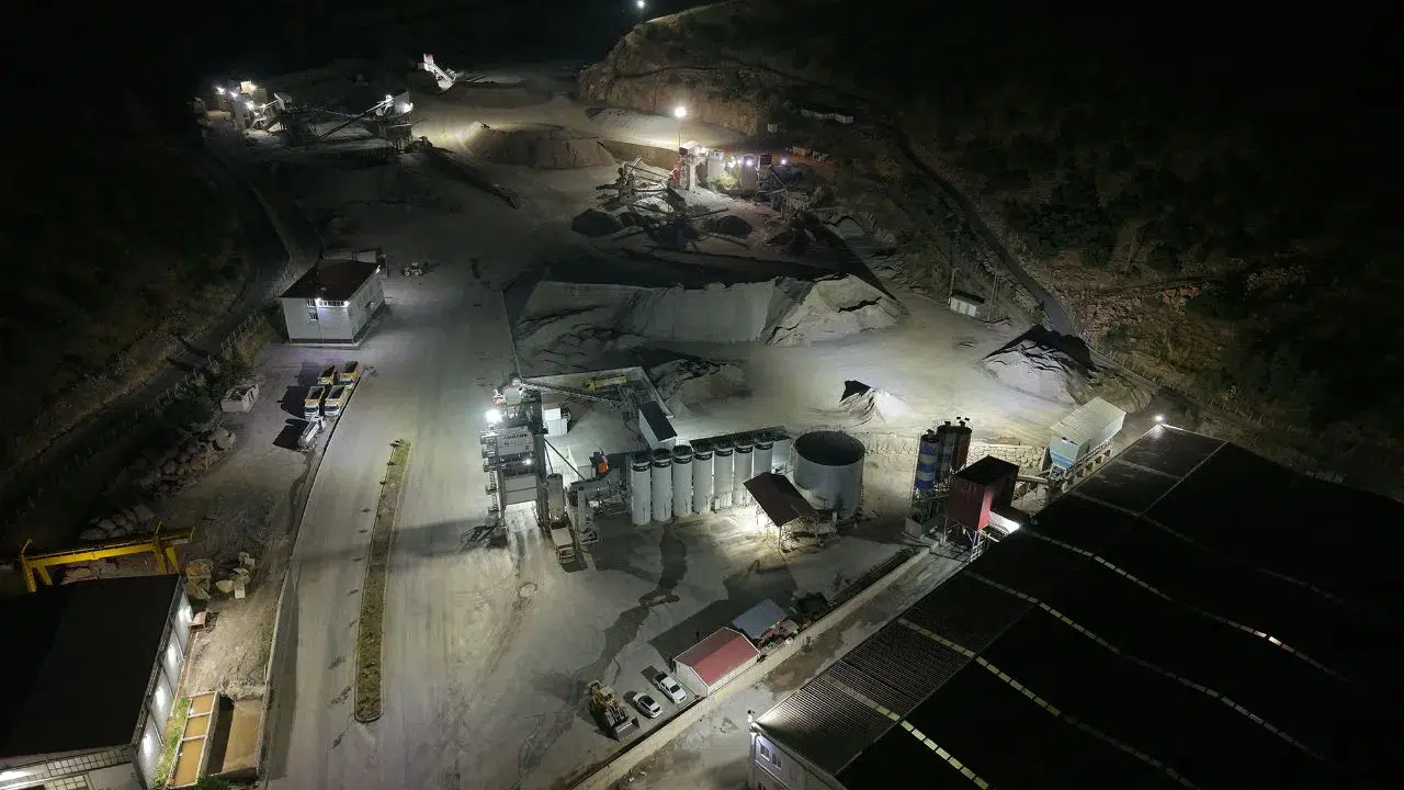 Kahramanmaraş'ta 400 bin ton asfalt üretimi, yol yatırımlarına hız katıyor