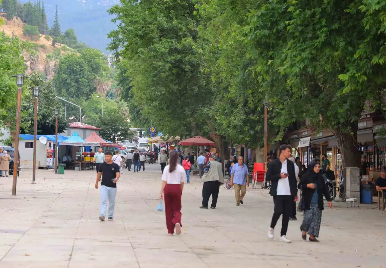 Evlilik Kredisinde Yaş Sınırının Yükseltilmesi Talebi Kahramanmaraş'ta Gündemde