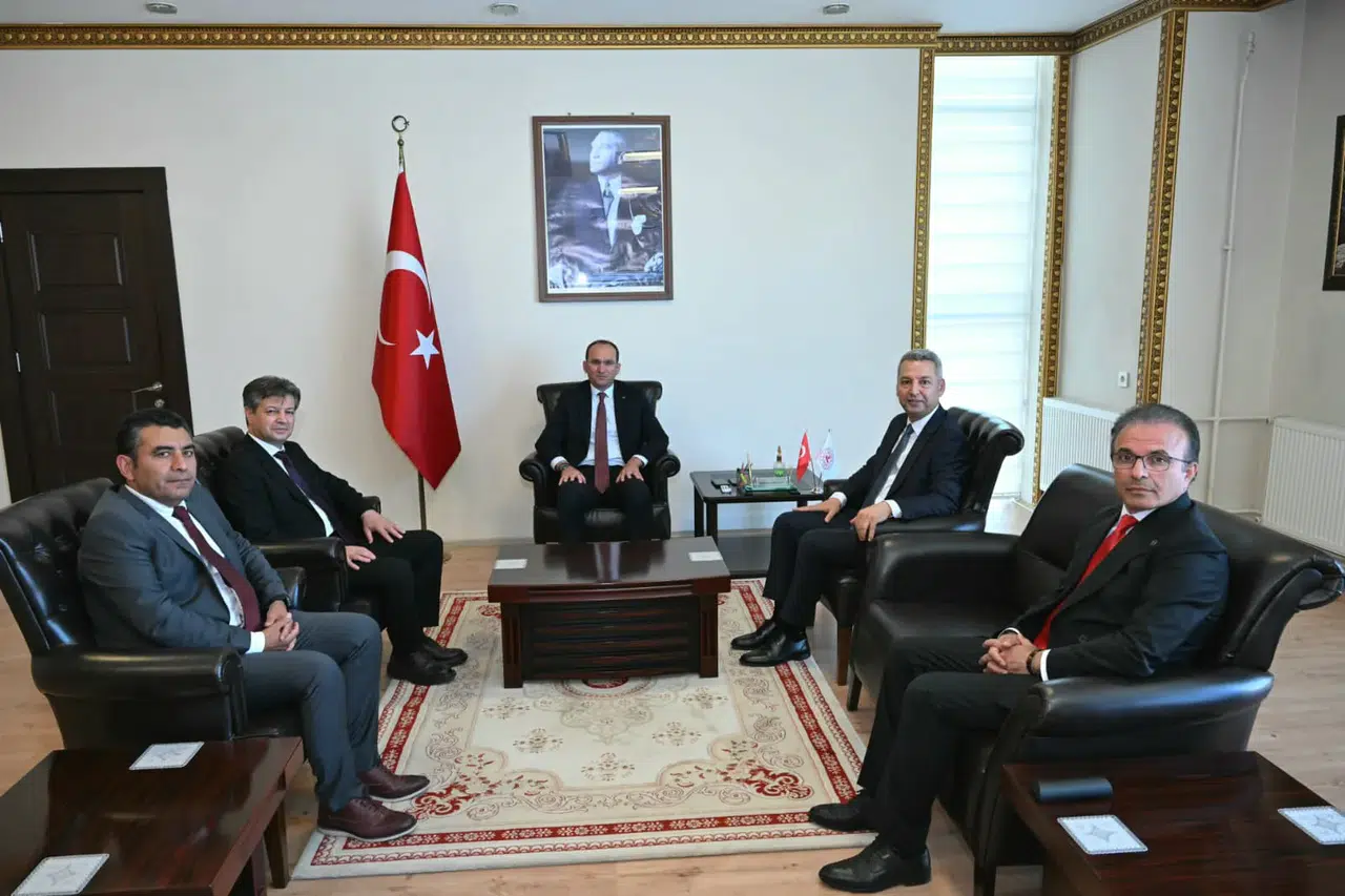 Rektör Okumuş’tan Kaymakam Sarıdoğan’a Ziyaret