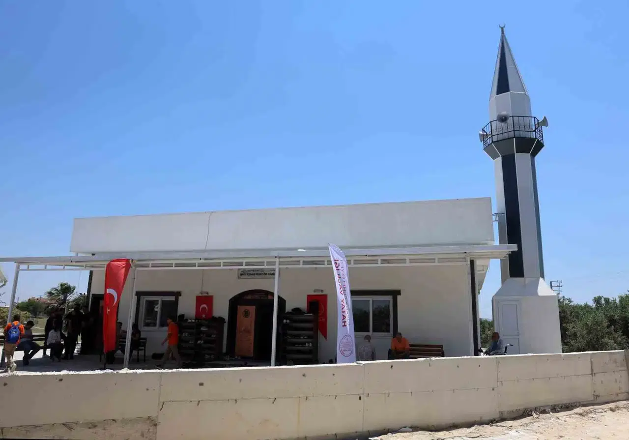 Deprem Sonrası 129'uncu Camii Hizmete Girdi