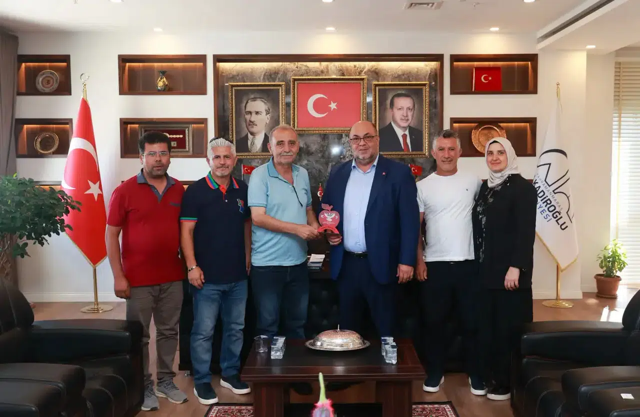 46 Kahramanmaraş Masterler'den Başkan Akpınar'a Teşekkür Ziyareti