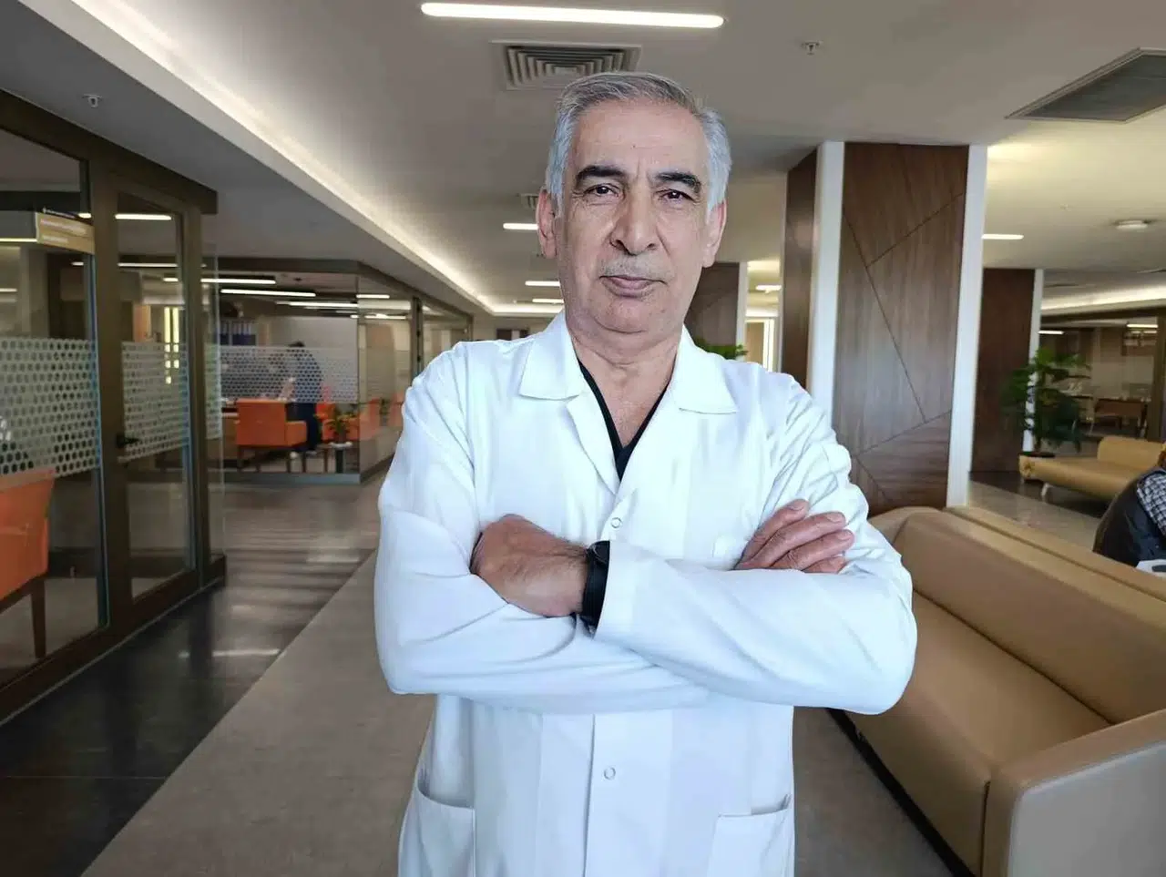 Ebola Virüsü Nedir? Op. Dr. Faruk Atlı'dan Hayati Bilgiler