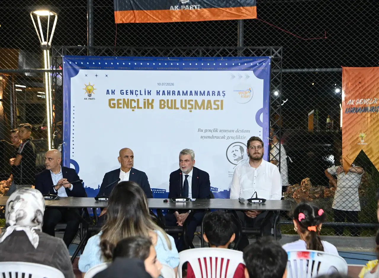AK Parti, Gençlik Buluşması'nda Gençlerle Bir Araya Geldi