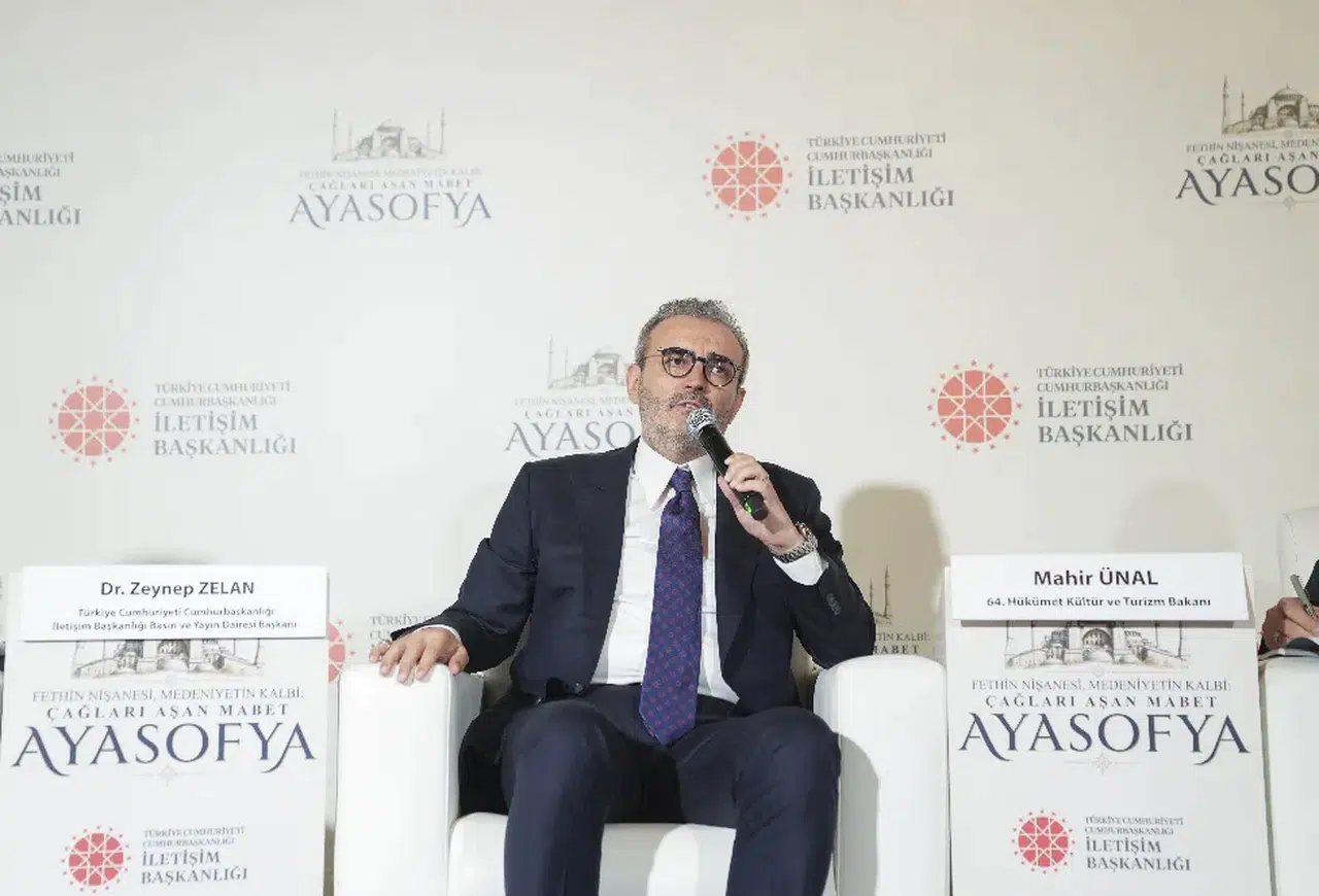 Mahir Ünal: "Ayasofya, Adalet Dairesinin ve Millet İradesinin Sembolüdür"