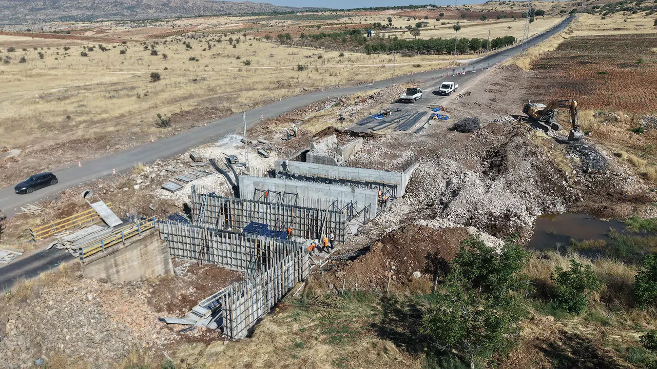 Büyükşehir'den Kızkapanlı'ya 10 Milyon TL'lik Köprü Yatırımı