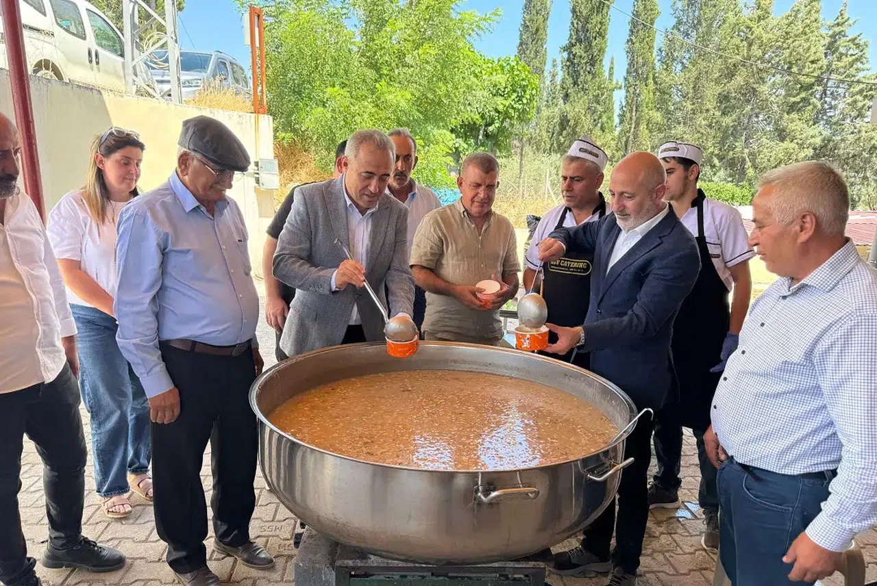 AK Parti Kahramanmaraş Milletvekili Karatutlu, Çiğli Mahallesi'ndeki Aşure Programına Katıldı