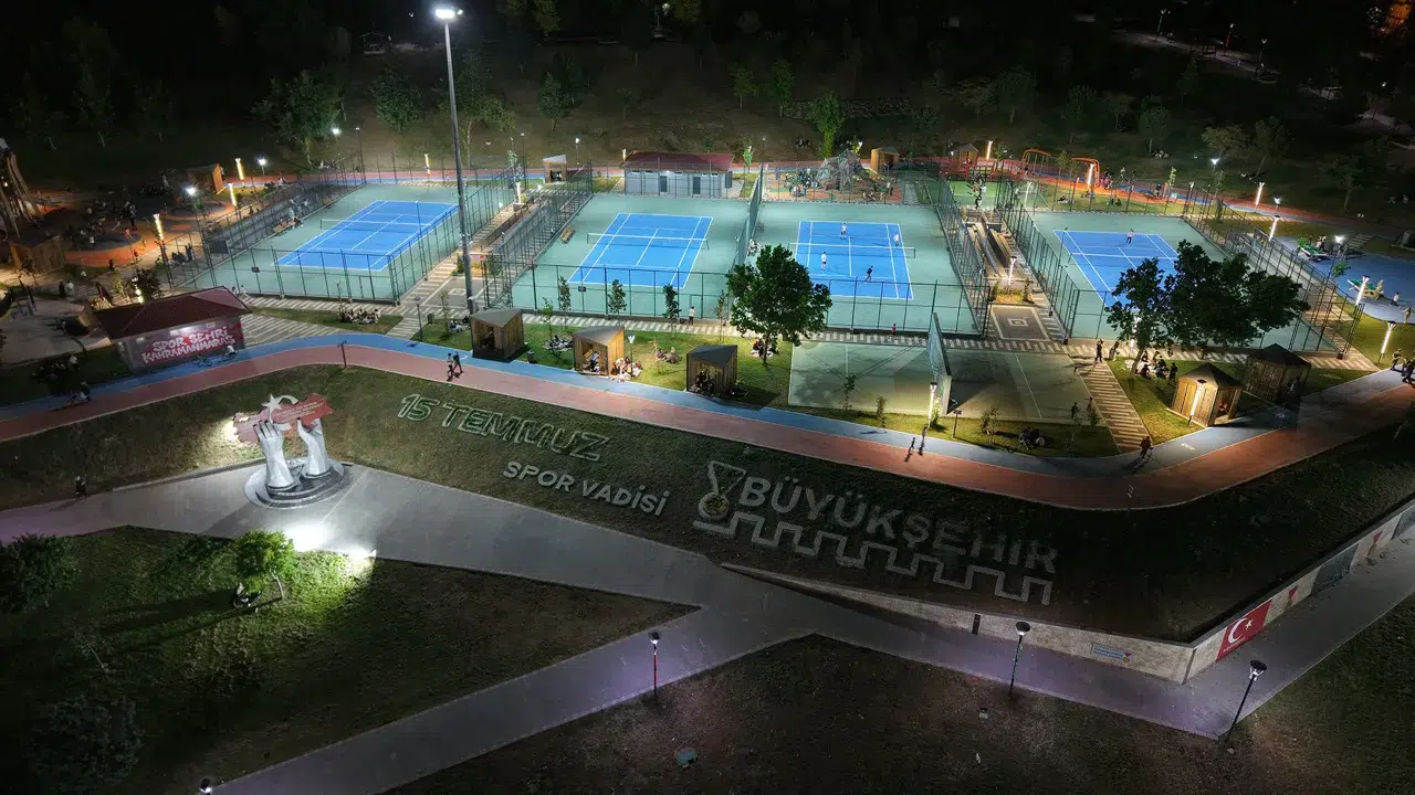 Kahramanmaraş'ta tenis kortlarına çevrimiçi randevu sistemi getirildi!