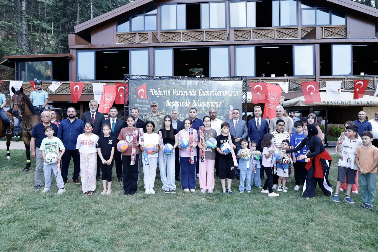 Şehit ve Gazi Çocuklarına Başkonuş'ta Karne Şöleni