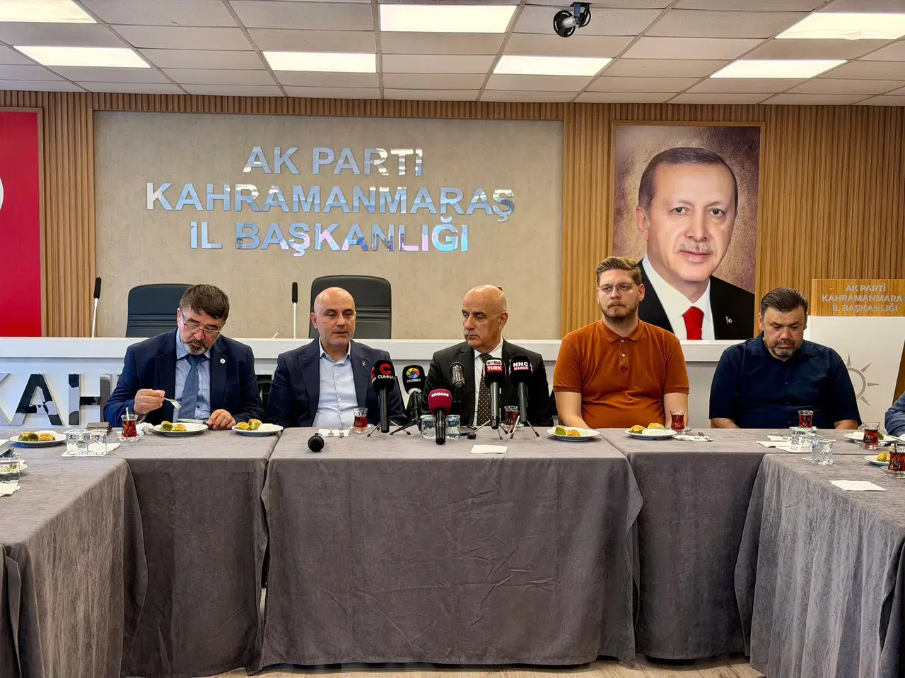 Kirişci, Yeni Kahramanmaraş'ı Şehir Dışından Gelen Gazetecilere Anlattı