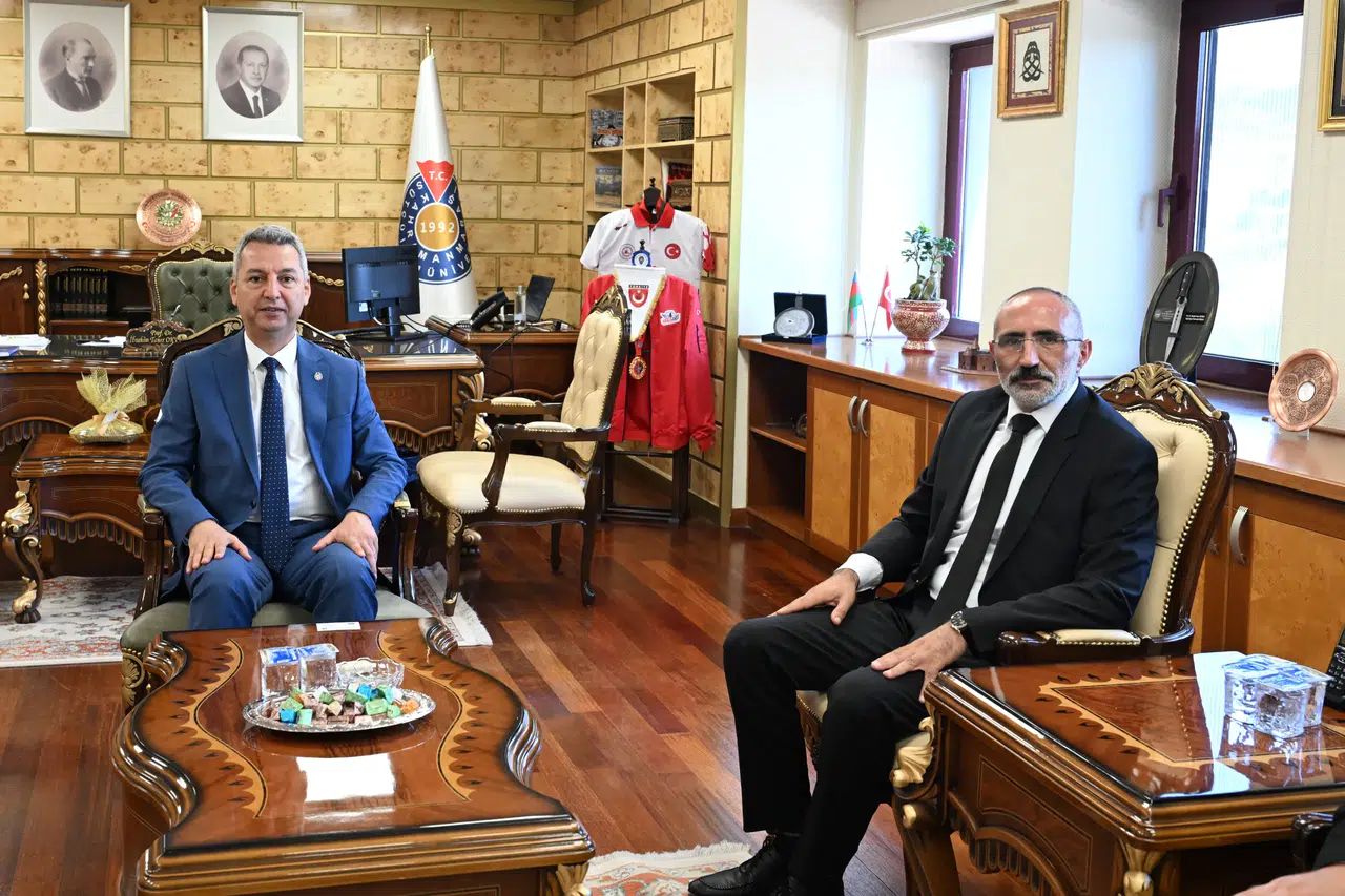 Öz Sağlık-İş'ten Rektör Okumuş'a Hayırlı Olsun Ziyareti