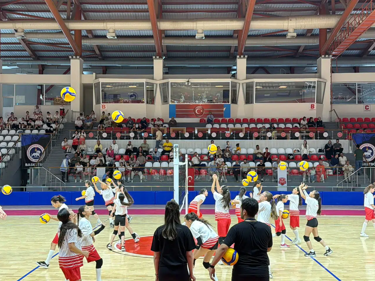 Büyükşehir Belediyespor'dan Büyük Yatırım: Seçmelere 347 Sporcu Katıldı