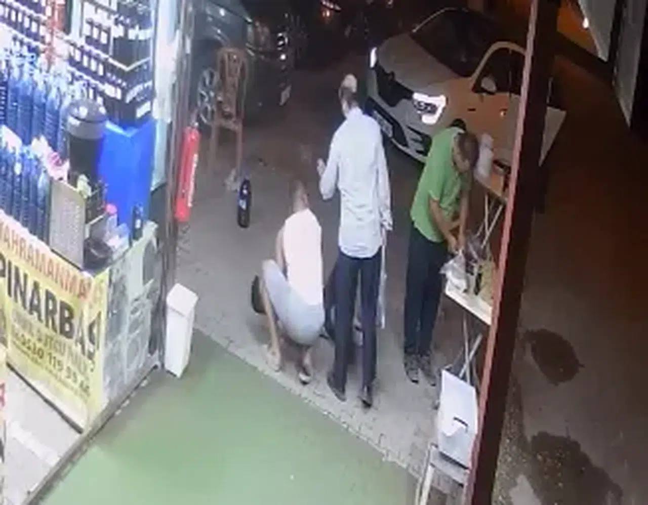 Kahramanmaraş'ta Parkta Bıçaklı Kavga: 3 Yaralı, O Anlar Kamerada