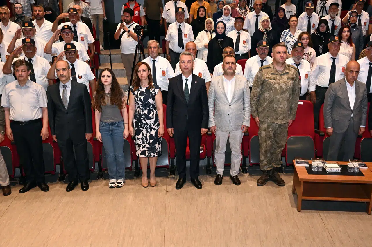 KSÜ Rektörü Okumuş, Kıbrıs Gazilerini Onurlandırma Programına Katıldı