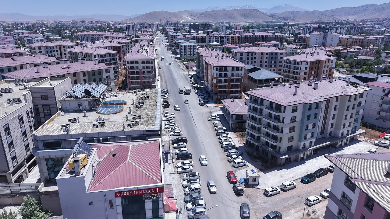 Hacı Esat Efendi Caddesi'nde İlk Etap Tamamlandı