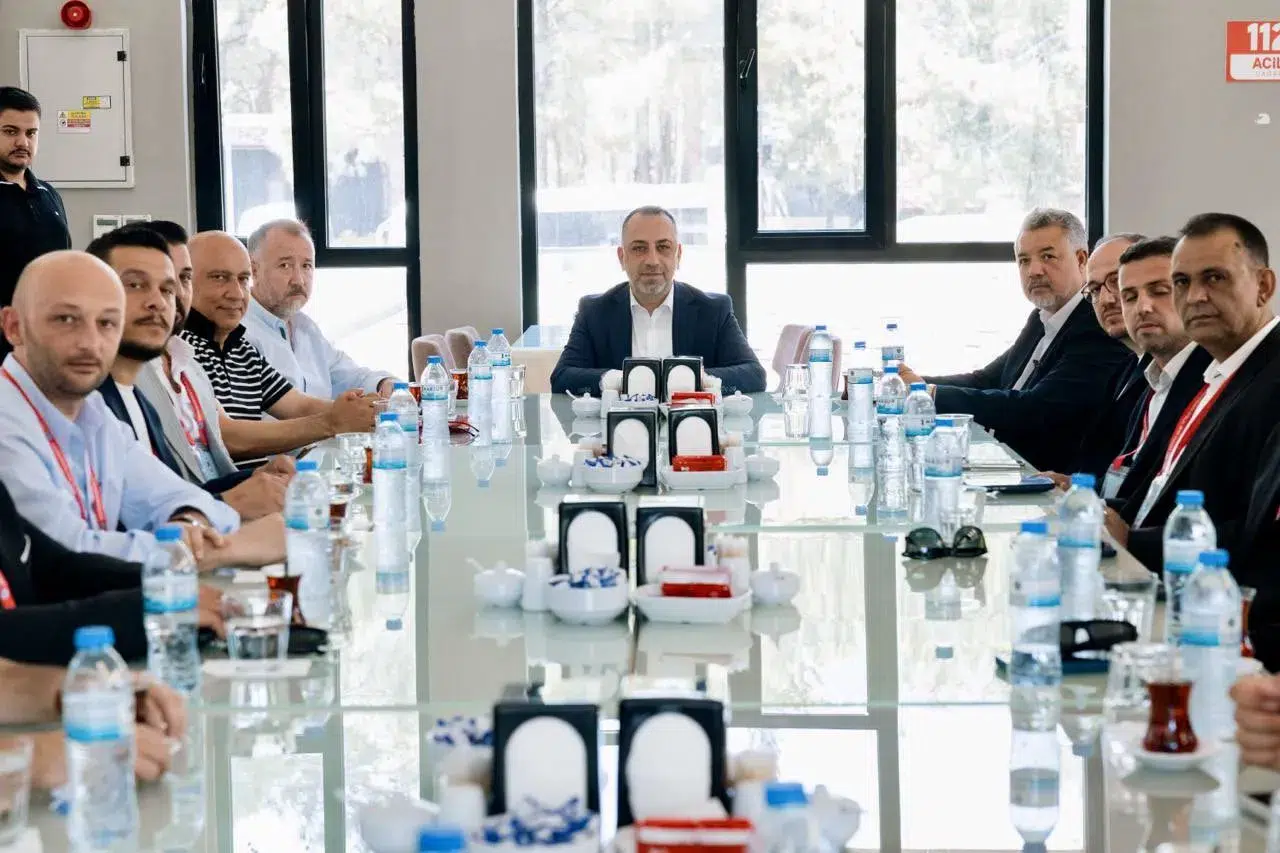 Kahramanmaraş İstiklalspor'un Yeni Yönetimi İlk Toplantısını Yaptı