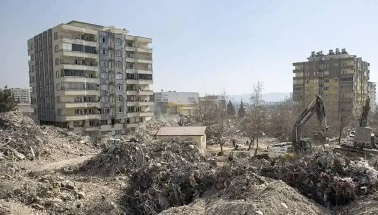 Ebrar Sitesi K Blok Davası 11 Eylül'e Ertelendi